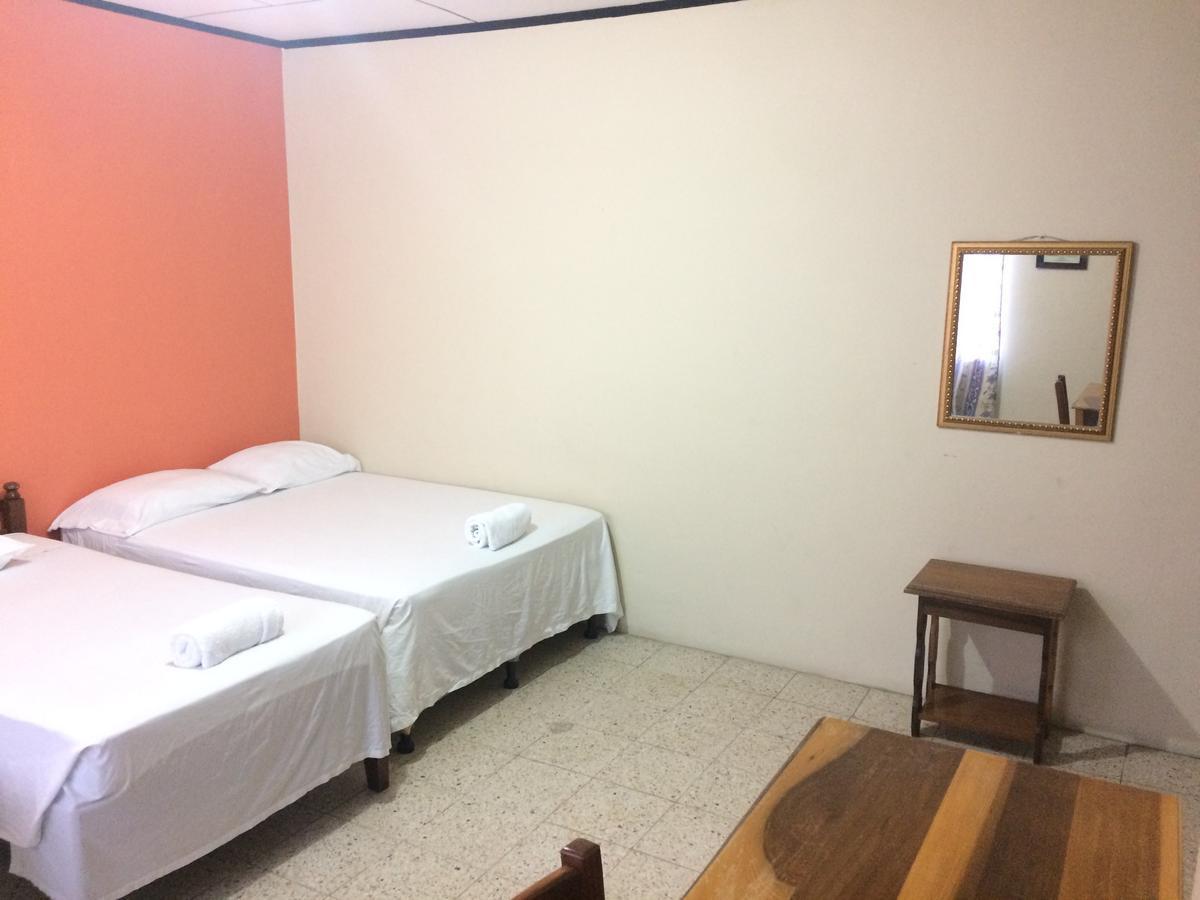 Hotel Casa Marina Ла Сейба Екстериор снимка